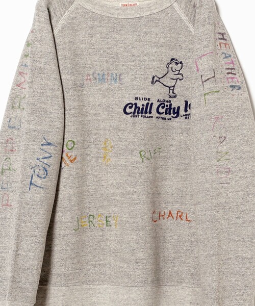 こども ビームス（コドモビームス）の「DENIM DUNGAREE / FRIENDS スウェット 2025FW（135～145cm）（スウェット・キッズ・ホワイト系その他3/ブラック系その他2・145/135）」の5枚目の写真