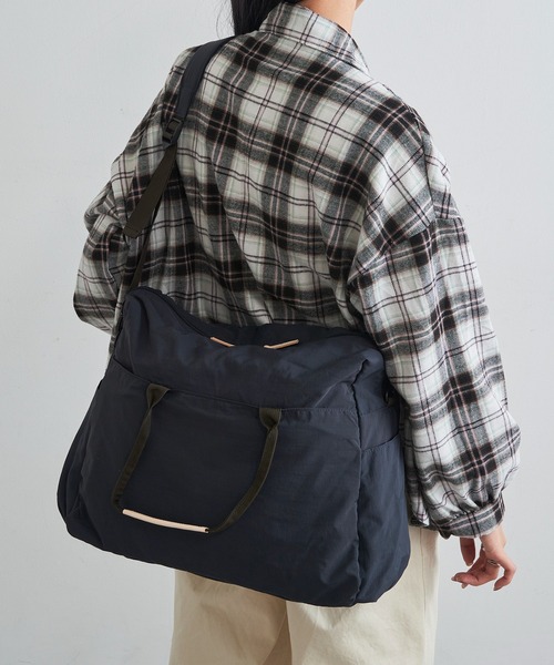 EARTH MADE(アースメイド)の「【EARTH MADE】11POCKET INSIDE PRINT BOSTON BAG(ボストンバッグ・レディース・ブラック/チャコールグレー/ベージュ/ネイビー/ブラウン・FREE)」の5枚目の写真