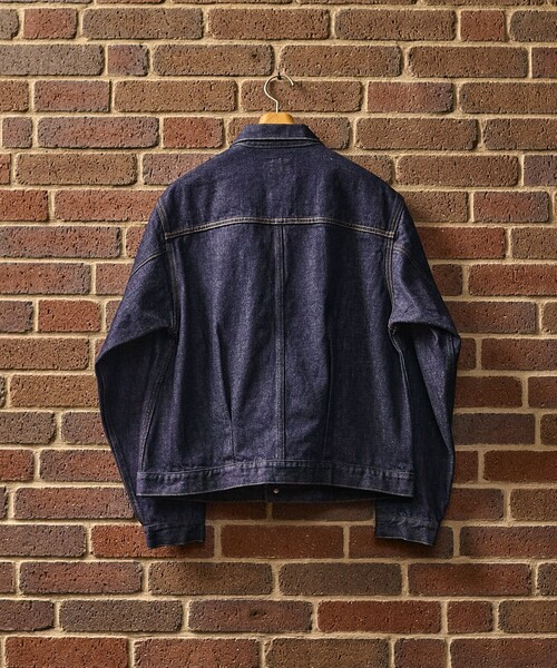 SHIPS（シップス）の「SHIPS: AUTHENTIC ワンウォッシュ ファースト デニム ジャケット（デニムジャケット・メンズ・ネイビー・SMALL/MEDIUM/LARGE/X-LARGE）」の2枚目の写真