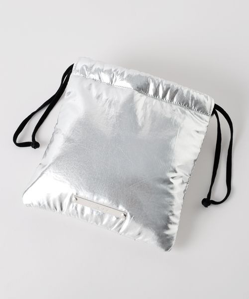 JEANASIS(ジーナシス)の「ミニキンチャクポーチ/577856(ポーチ・レディース・ブラック/シルバー・FREE)」の4枚目の写真