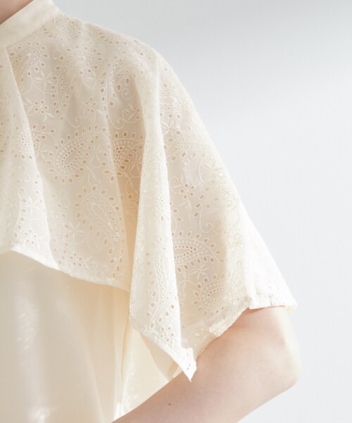 grove（グローブ）の「透け感と刺繍で魅せる　ペイズリー刺繍ケープブラウス（シャツ/ブラウス・レディース・アイボリー/ブルー系その他/ボルドー/ブラック・02/03/01/05/04）」の12枚目の写真