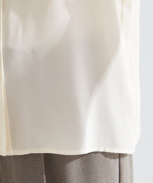 grove（グローブ）の「透け感と刺繍で魅せる　ペイズリー刺繍ケープブラウス（シャツ/ブラウス・レディース・アイボリー/ブルー系その他/ボルドー/ブラック・02/03/01/05/04）」の13枚目の写真