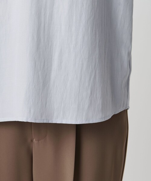 BEAUTY&YOUTH UNITED ARROWS（ビューティーアンドユースユナイテッドアローズ）の「【WEB限定 Wardrobe DAILY MINIMAL】フリル Vネックブラウス ウォッシャブル（シャツ/ブラウス・レディース・ライトブルー/ブラック/オフホワイト・FREE）」の16枚目の写真