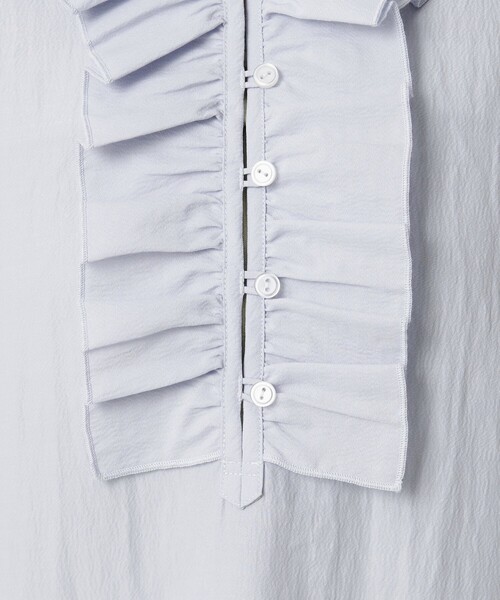 BEAUTY&YOUTH UNITED ARROWS（ビューティーアンドユースユナイテッドアローズ）の「【WEB限定 Wardrobe DAILY MINIMAL】フリル Vネックブラウス ウォッシャブル（シャツ/ブラウス・レディース・ライトブルー/ブラック/オフホワイト・FREE）」の17枚目の写真