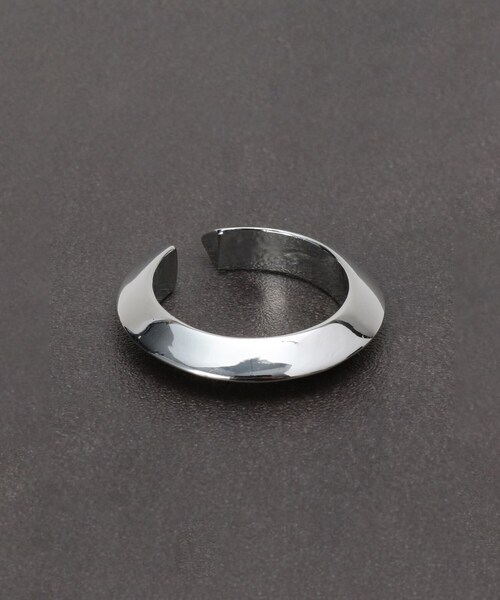 THE SHOP TK （ザ ショップ ティーケー ）の「トライアングルパターンリング（リング・メンズ・ゴールド/シルバー・00）」の3枚目の写真