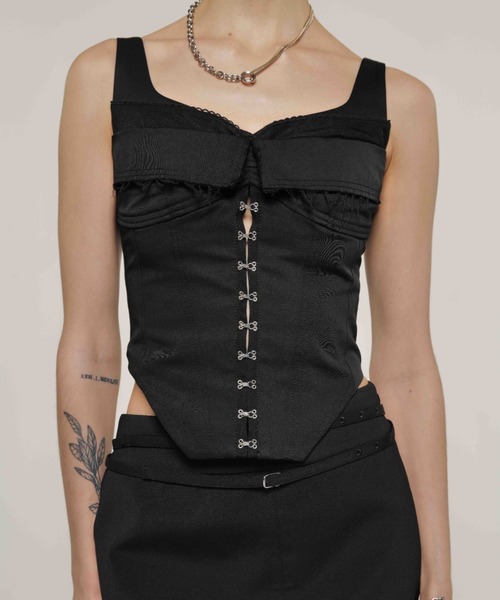 JOSE MOON(ジョゼムーン)の「HOOK EYE TOPS/フックアイトップス(その他トップス・レディース・ブラック/ホワイト/ベージュ・FREE)」の7枚目の写真