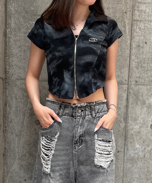 ROGER AND RAW(ロジャーアンドロウ)の「プレート付きスキッパー半袖トップス(Tシャツ/カットソー・レディース・ホワイト/ブラック/グレー・MEDIUM)」の16枚目の写真