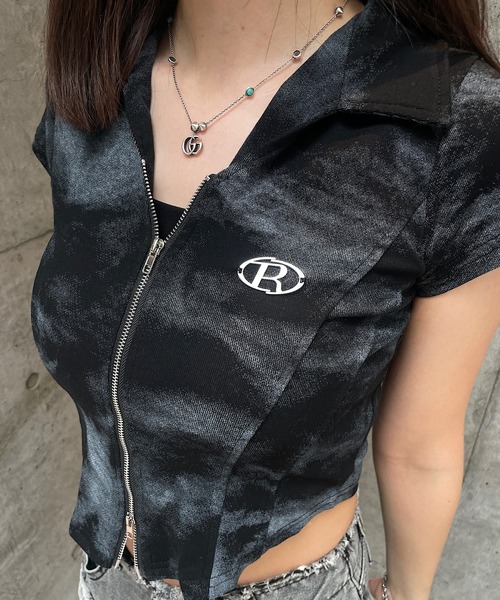 ROGER AND RAW(ロジャーアンドロウ)の「プレート付きスキッパー半袖トップス(Tシャツ/カットソー・レディース・ホワイト/ブラック/グレー・MEDIUM)」の20枚目の写真