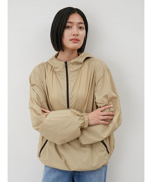 撥水リサイクルナイロンアノラックパーカー（パーカー）｜Mila Owen