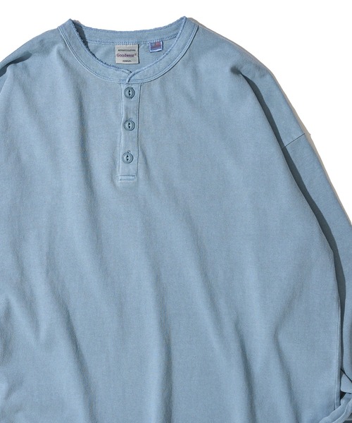 Goodwear(グッドウェア)の「【Goodwear/グッドウェア】7.6オンス USAコットン 無地 製品染め ビッグシルエット ヘンリーネックロングスリーブTシャツ(Tシャツ/カットソー・メンズ・イエロー/ダークブルー/スモークピンク/グリーン/チャコールグレー・SMALL/LARGE/MEDIUM)」の3枚目の写真