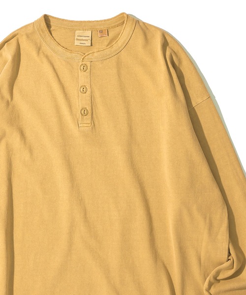 Goodwear(グッドウェア)の「【Goodwear/グッドウェア】7.6オンス USAコットン 無地 製品染め ビッグシルエット ヘンリーネックロングスリーブTシャツ(Tシャツ/カットソー・メンズ・イエロー/ダークブルー/スモークピンク/グリーン/チャコールグレー・SMALL/LARGE/MEDIUM)」の4枚目の写真