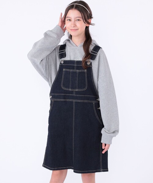 SHIPS(シップス)の「SHIPS KIDS:140~150cm /デニム オーバーオール スカート(スカート・キッズ・ネイビー・140/150)」の1枚目の写真