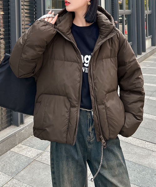 aimoha(アイモハ)の「シンプルショートダウン (AW)(ダウンジャケット/コート・レディース・ブラウン/ライトグリーン/オフホワイト・MEDIUM)」の3枚目の写真