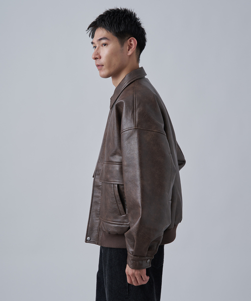 B.C STOCK（ベーセーストック）の「フェイクレザー A-2 ブルゾン（ブルゾン・メンズ・ブラック/キャメル/ブラウン・LARGE/MEDIUM）」の5枚目の写真