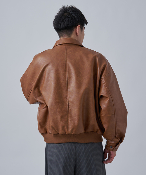 B.C STOCK（ベーセーストック）の「フェイクレザー A-2 ブルゾン（ブルゾン・メンズ・ブラック/キャメル/ブラウン・LARGE/MEDIUM）」の10枚目の写真