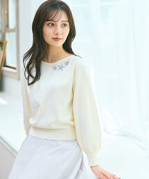 Feroux（フェルゥ）の「ブローチデザインニット プルオーバー（ニット/セーター）」