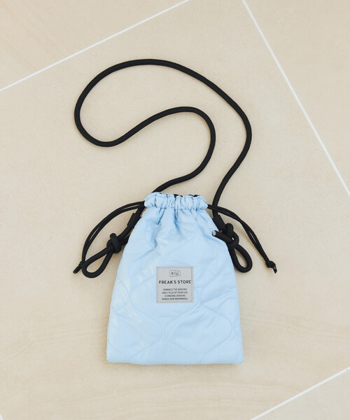 KiU（キウ）の「KiU×FREAK'S STORE/キウ×フリークスストア 別注 PUFFY DUAL FACE 2WAY SHOULDER BAG パフィ リバーシブル デュアルフェイス ショルダーバッグ（ショルダーバッグ・メンズ・シルバー/ブラック・ONE SIZE）」の21枚目の写真