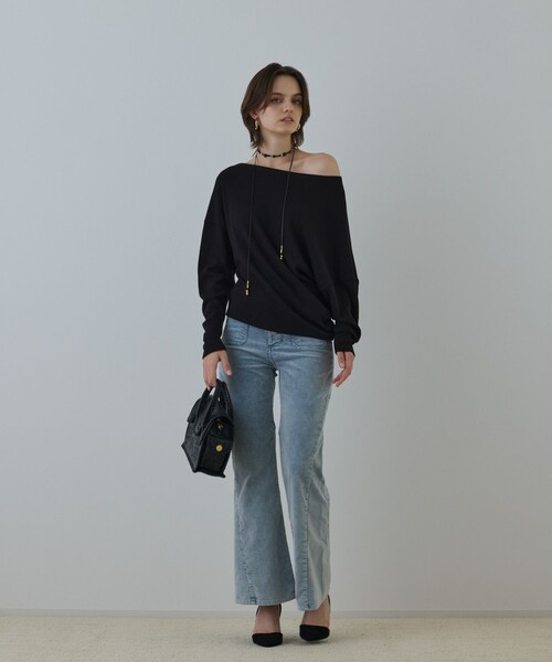 GRACE CONTINENTAL(グレースコンチネンタル)の「コーデュロイフレアパンツ(その他パンツ・レディース・ボルドー/ブルー・34/36/38)」の3枚目の写真