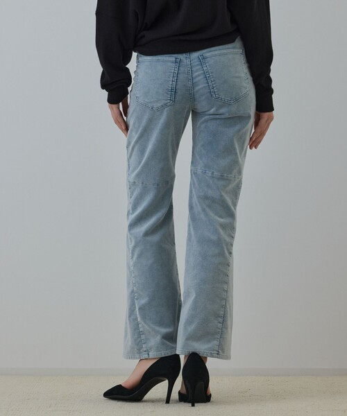 GRACE CONTINENTAL(グレースコンチネンタル)の「コーデュロイフレアパンツ(その他パンツ・レディース・ボルドー/ブルー・34/36/38)」の6枚目の写真