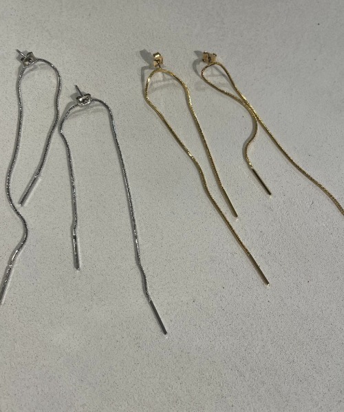 AIC.（エーアイシー）の「【再入荷】ロングチェーンピアス（ピアス（両耳用）・レディース・シルバー/ゴールド・FREE）」の4枚目の写真