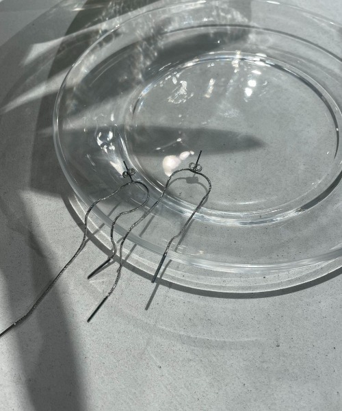 AIC.（エーアイシー）の「【再入荷】ロングチェーンピアス（ピアス（両耳用）・レディース・シルバー/ゴールド・FREE）」の5枚目の写真