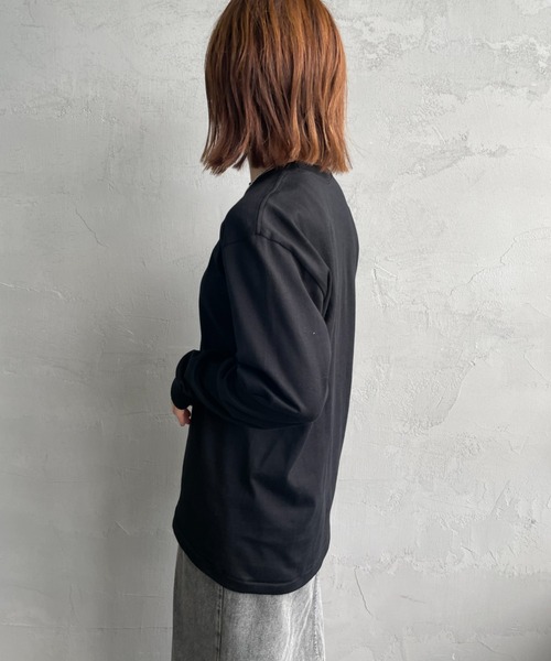 HANES（ヘインズ）の「[HANES/ヘインズ] 1P KURO クルーネックロングスリーブＴシャツ（Tシャツ/カットソー・レディース・ブラック・S/M/L/XL）」の8枚目の写真
