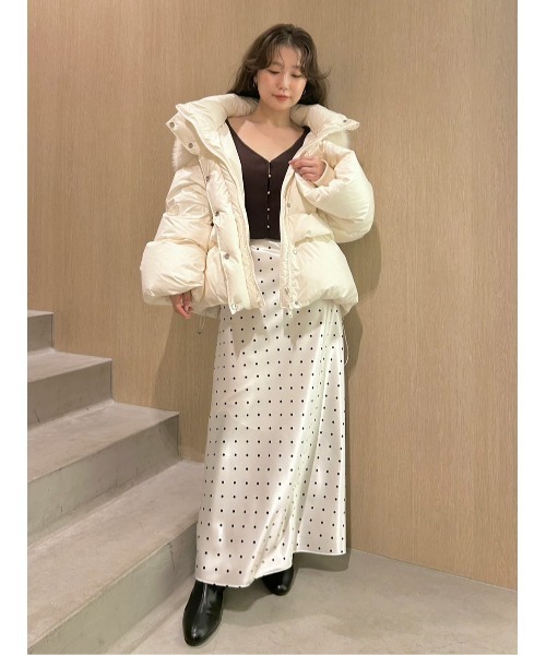 完売ホワイトサイズ1/フードファーショートダウンコート2025年発売/未使用 セール】フードファーショートダウンコート（ダウンジャケット/コート