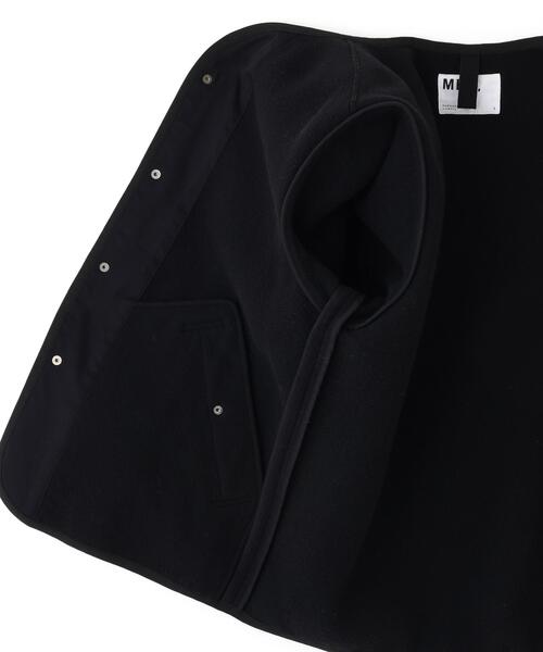 MHL.(エムエイチエル)の「SOFT WOOL FLEECE(ブルゾン・メンズ・ブラック/カーキ・LARGE/MEDIUM/SMALL)」の6枚目の写真