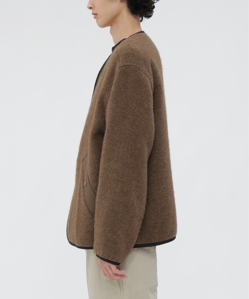 MHL.（エムエイチエル）の「SOFT WOOL FLEECE（ブルゾン・メンズ・ブラック/カーキ・LARGE/MEDIUM/SMALL）」の6枚目の写真