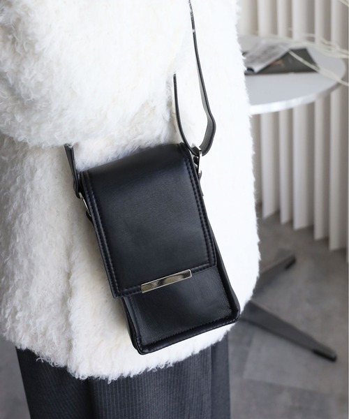 YENNA（イェンナ）の「スマートショルダーBAG（ショルダーバッグ・レディース・ブラック・FREE）」の2枚目の写真