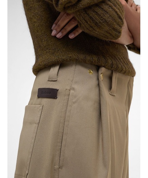 Barbour（バブアー）の「Lorrie パンツ（オーバーサイズフィット）（その他パンツ・レディース・ベージュ・6/8）」の5枚目の写真