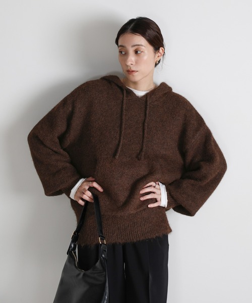 select MOCA(セレクトモカ)の「ルーズフーディーニット(ニット/セーター・レディース・ベージュ/ブラウン/チャコールグレー・FREE)」の2枚目の写真