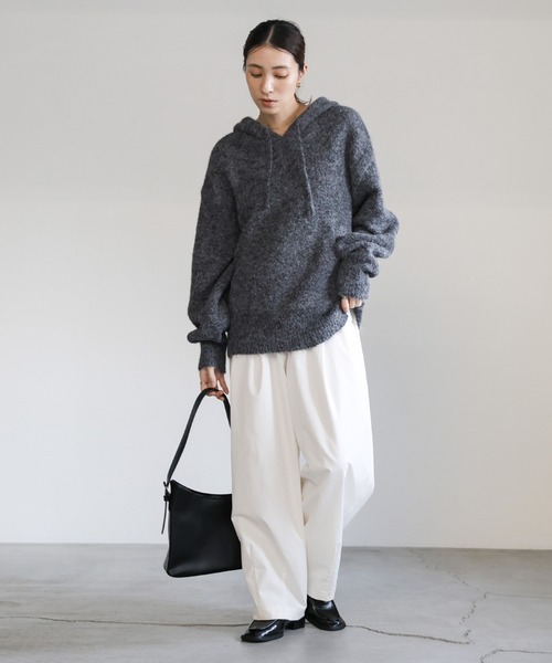select MOCA(セレクトモカ)の「ルーズフーディーニット(ニット/セーター・レディース・ベージュ/ブラウン/チャコールグレー・FREE)」の12枚目の写真
