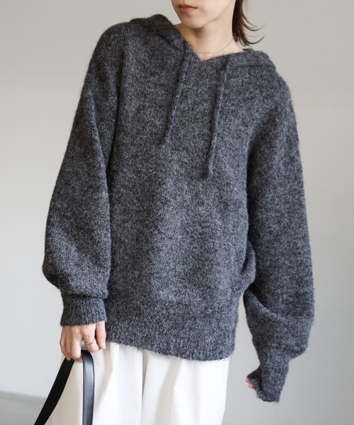 select MOCA(セレクトモカ)の「ルーズフーディーニット(ニット/セーター・レディース・ベージュ/ブラウン/チャコールグレー・FREE)」の22枚目の写真