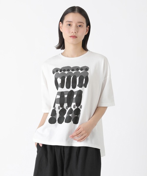 Plantation(プランテーション)の「アポT / カットソー / (O)(Tシャツ/カットソー・レディース・ホワイト/ベージュ/ライトグレー・L size/M size)」の2枚目の写真