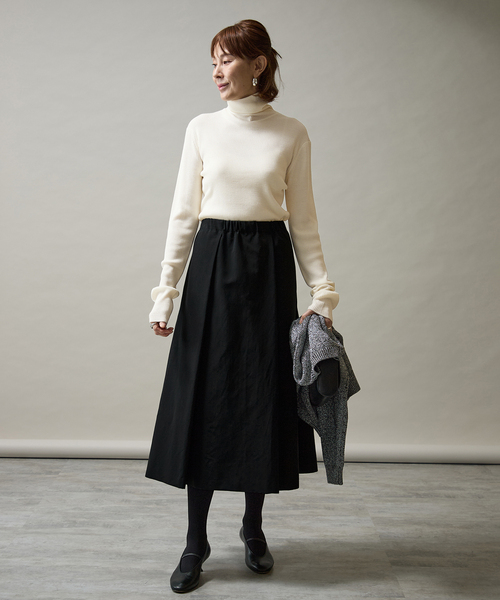 VERMEIL par iena（ヴェルメイユパーイエナ）の「Embraced wool RIB Turtle ニット（ニット/セーター・レディース・ボルドー/ホワイト/ネイビー・FREE）」の7枚目の写真