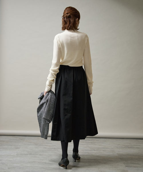 VERMEIL par iena（ヴェルメイユパーイエナ）の「Embraced wool RIB Turtle ニット（ニット/セーター・レディース・ボルドー/ホワイト/ネイビー・FREE）」の8枚目の写真