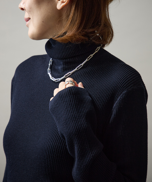 VERMEIL par iena（ヴェルメイユパーイエナ）の「Embraced wool RIB Turtle ニット（ニット/セーター・レディース・ボルドー/ホワイト/ネイビー・FREE）」の13枚目の写真