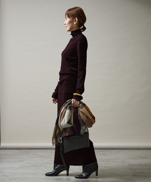 VERMEIL par iena（ヴェルメイユパーイエナ）の「Embraced wool RIB Turtle ニット（ニット/セーター・レディース・ボルドー/ホワイト/ネイビー・FREE）」の22枚目の写真