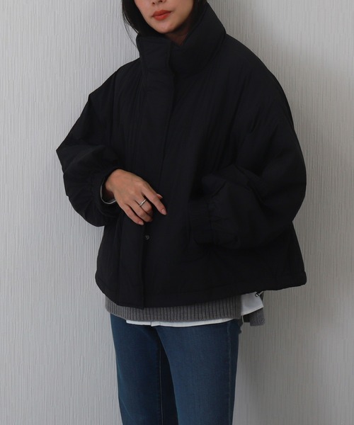 libelle more（リベル モア）の「【高機能中綿】サーモアリーナ (THERMO ARENA)蓄熱ボリュームショートブルゾン 通勤 / 大人カジュアル / ゆったりサイズ / 防寒（ダウンジャケット/コート・レディース・アイボリー/ブラック/オリーブ/ネイビー/モカ・M）」の2枚目の写真