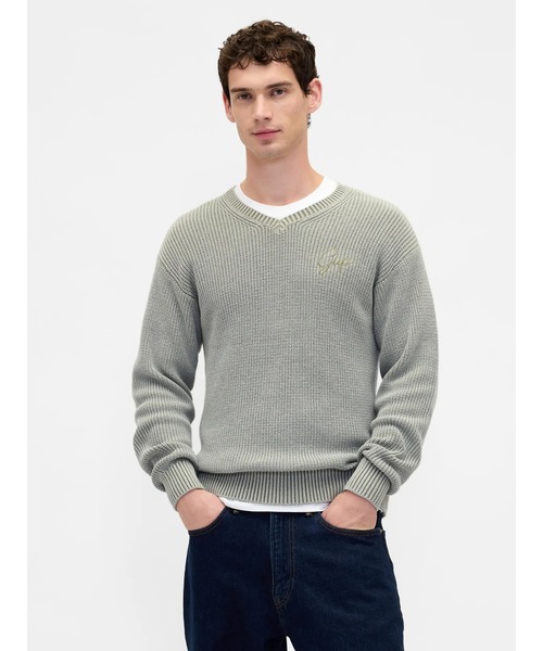 GAP（ギャップ）の「Gapロゴ リラックスフィット Vネックセーター（ニット/セーター・メンズ・オフホワイト/ブルー/ローズ/グリーン・S/XL/L/M/XS）」の3枚目の写真