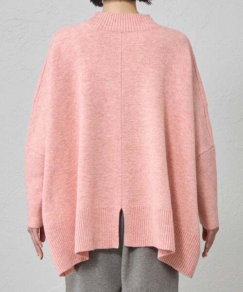 CAST:(キャストコロン)の「【着回し抜群】オーバーサイズタートルネックニット(ニット/セーター・レディース・ピンク系その他2/オフホワイト/ブルー系その他2/ブラウン系その他5・M)」の6枚目の写真