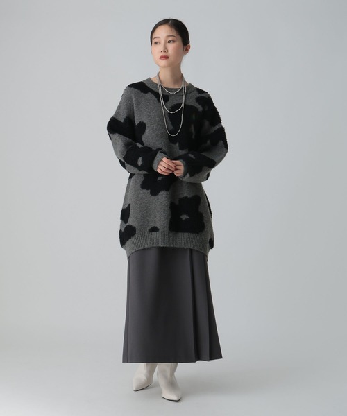 LEPSIM(レプシィム)の「6ゲージループジャガード花柄チュニック 612758(ニット/セーター・レディース・チャコールグレー/レッド・FREE)」の7枚目の写真