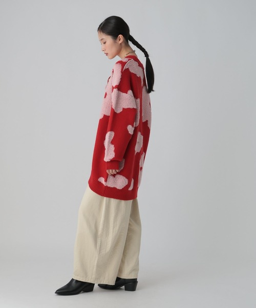 LEPSIM(レプシィム)の「6ゲージループジャガード花柄チュニック 612758(ニット/セーター・レディース・チャコールグレー/レッド・FREE)」の13枚目の写真