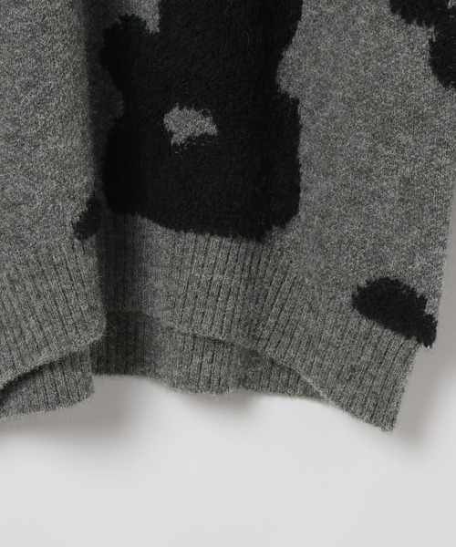 LEPSIM(レプシィム)の「6ゲージループジャガード花柄チュニック 612758(ニット/セーター・レディース・チャコールグレー/レッド・FREE)」の21枚目の写真