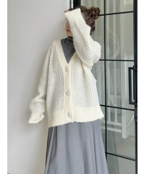 Mila Owen（ミラオーウェン）の「【WEB限定】アルパカ混ビジューボタンカーディガン（カーディガン/ボレロ・レディース・ホワイト/ミント/ブラック・F）」の12枚目の写真