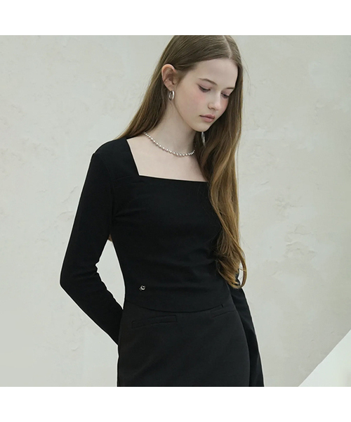 Vivacious(ビバシャス)の「Renee Square Neck Slim Long Sleeve - 5COL(Tシャツ/カットソー・レディース・ブラック/スカイブルー/グレー/チャコール/アイボリー・SMALL/MEDIUM)」の1枚目の写真