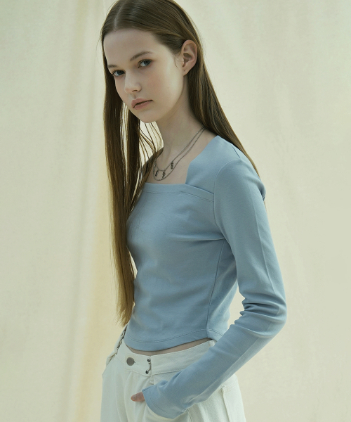 Vivacious(ビバシャス)の「Renee Square Neck Slim Long Sleeve - 5COL(Tシャツ/カットソー・レディース・ブラック/スカイブルー/グレー/チャコール/アイボリー・SMALL/MEDIUM)」の9枚目の写真