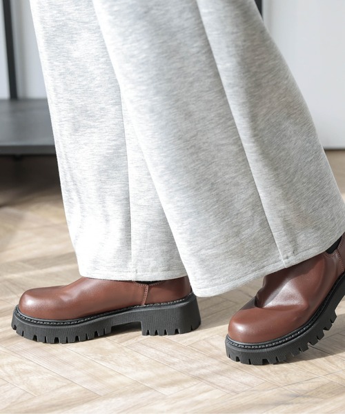 AMELY（エミリー）の「サイドゴア ショートブーツ（ブーツ・レディース・ブラウン/ブラック・40/39/38/37/36/35）」の14枚目の写真