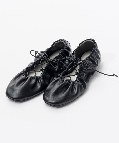 MAISON SPECIAL(メゾンスペシャル)の「Lace-Up Gathered Flat Shoes/レースアップギャザーフラットシューズ(その他シューズ・レディース・シルバー/ブラック・38/37/36)」の5枚目の写真
